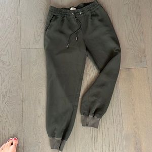 Aritzia green joggers XS